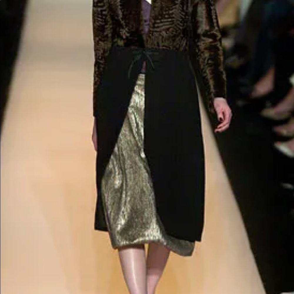 RUNWAY SKIRT! Vera Wang Skirt!! 🥂 - Picture 2 of 14
